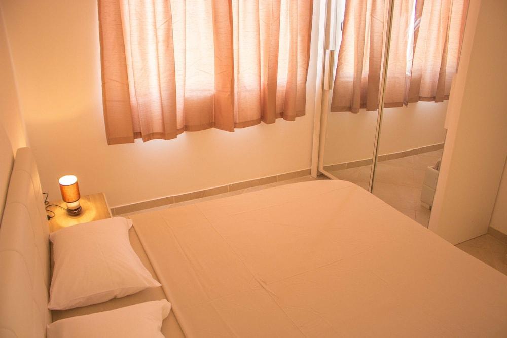 Antonio Sousa Beach 2 Bedroom Apartment