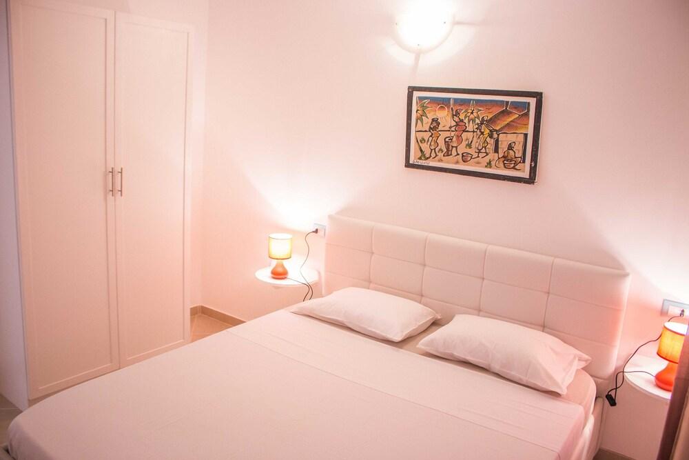 Antonio Sousa Beach 3 Bedroom Apartment