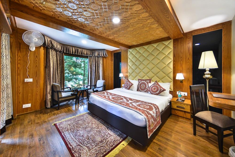 Hotel Royal Hillton, Pahalgam
