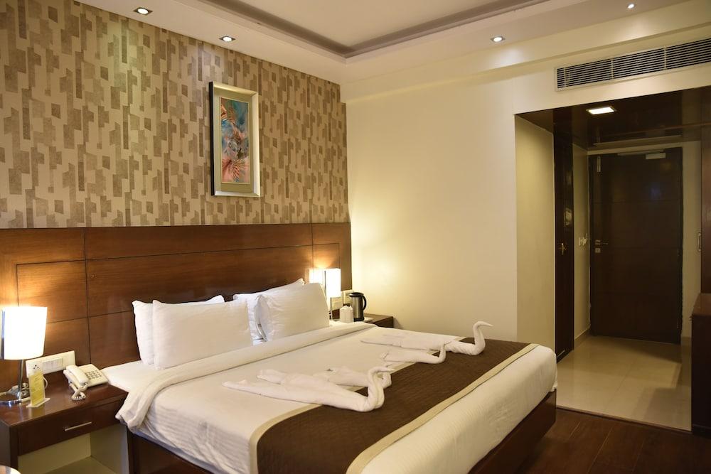 Hotel Shyam Paradise