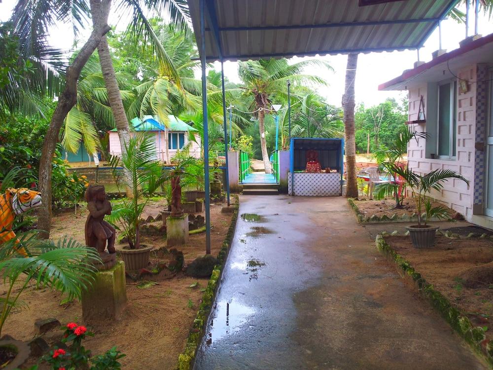 Daaven's Island Resort