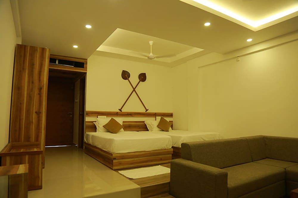 Athirapilly River Resort