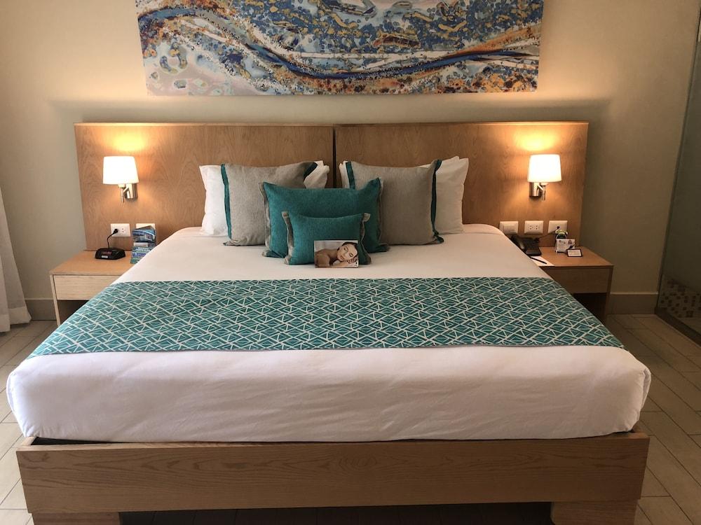 Lifestyle Kosher Tropical Suites