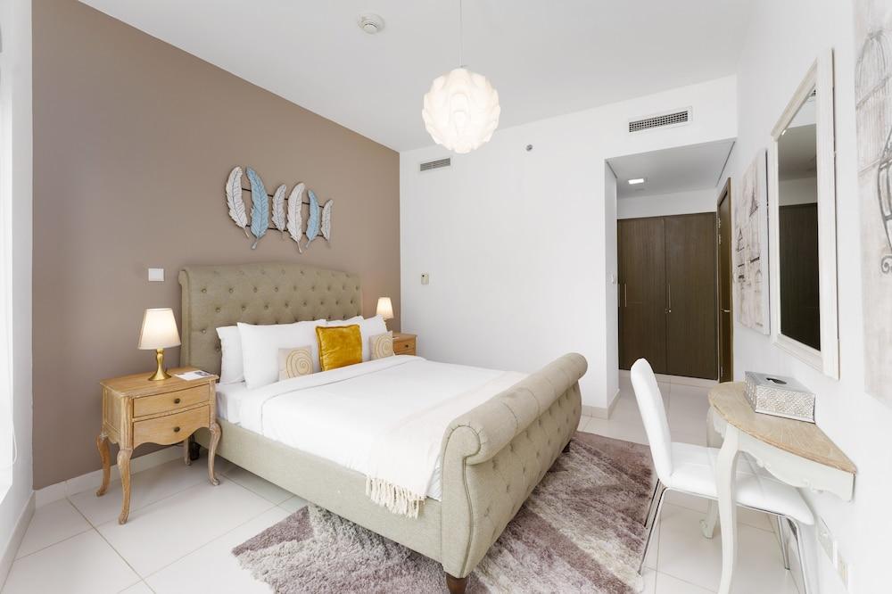 Maison Privee - Superb Apt with Burj Khalifa, Fountain & Opera Vws