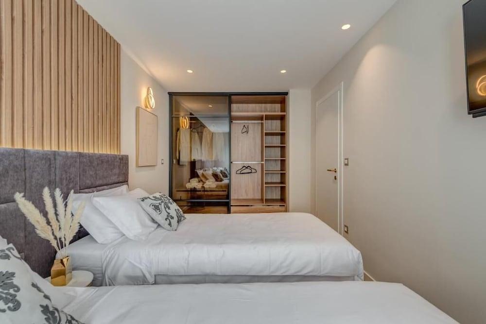 Beachfront Holiday Apartments