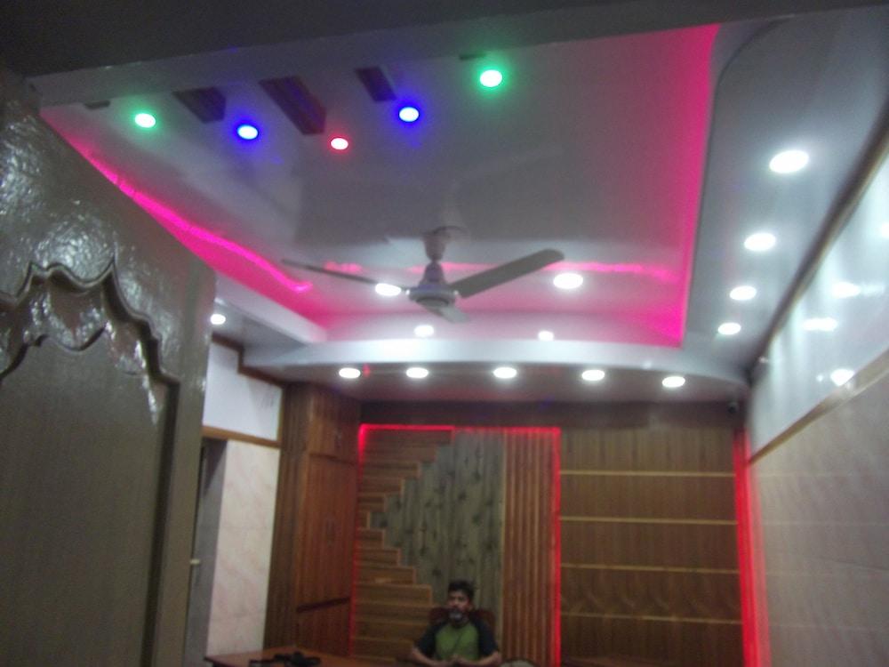 Azmiry Residential Hotel