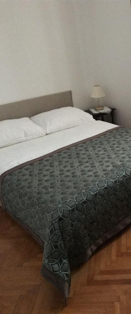 Aida Apartments and Rooms