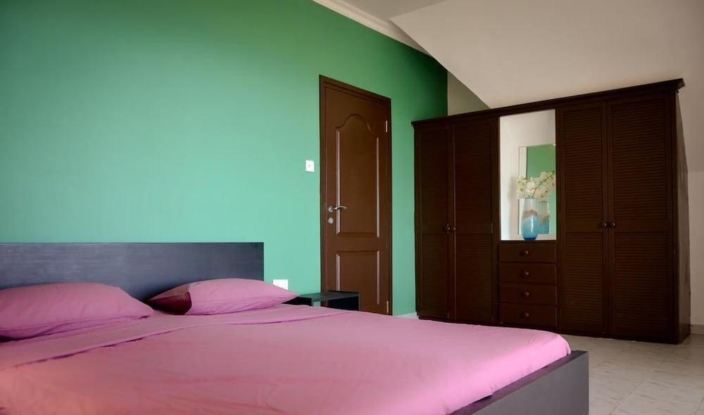 Ocean Spray Self-Catering Apartments