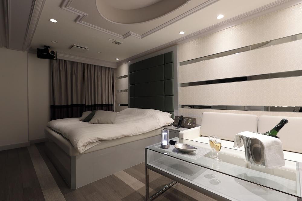 Hotel Valentine Chiryu - Adults Only