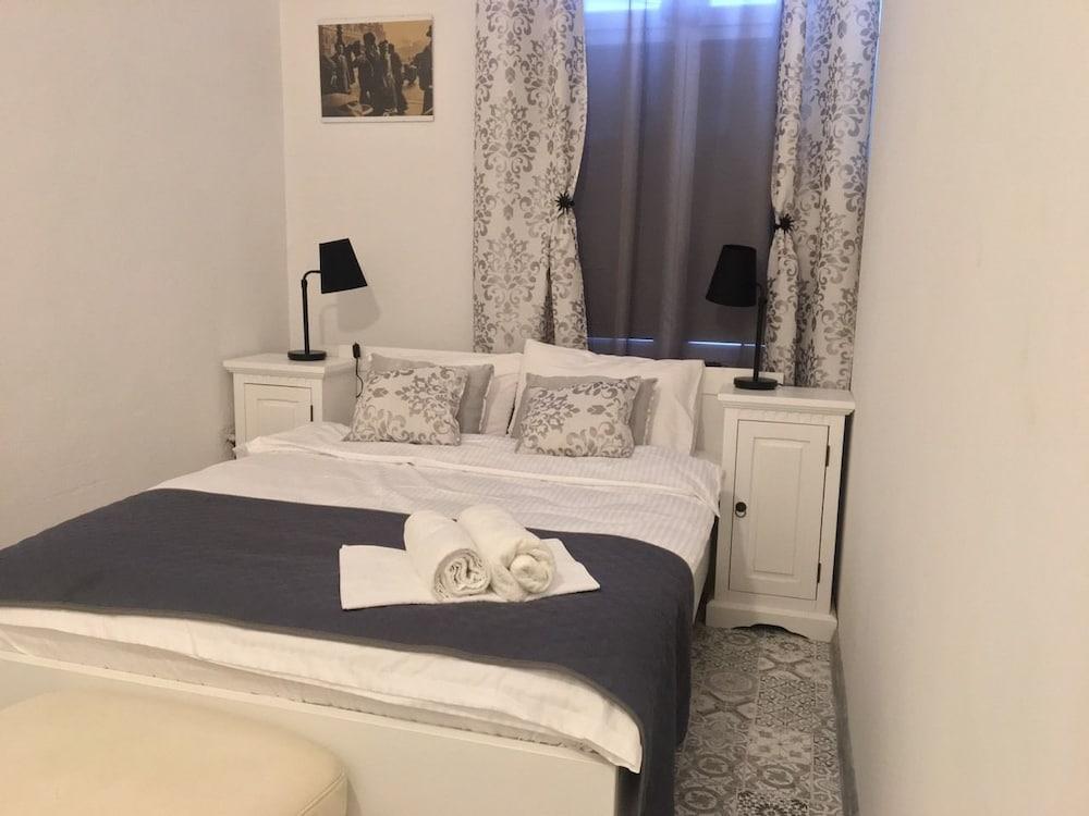 Old Cracow Apartments