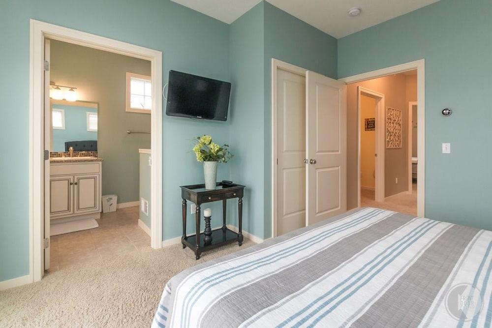 Lake Street Townhome