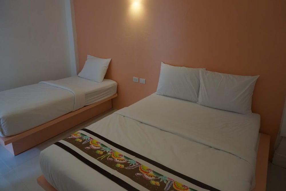 Pakgasri Guest House