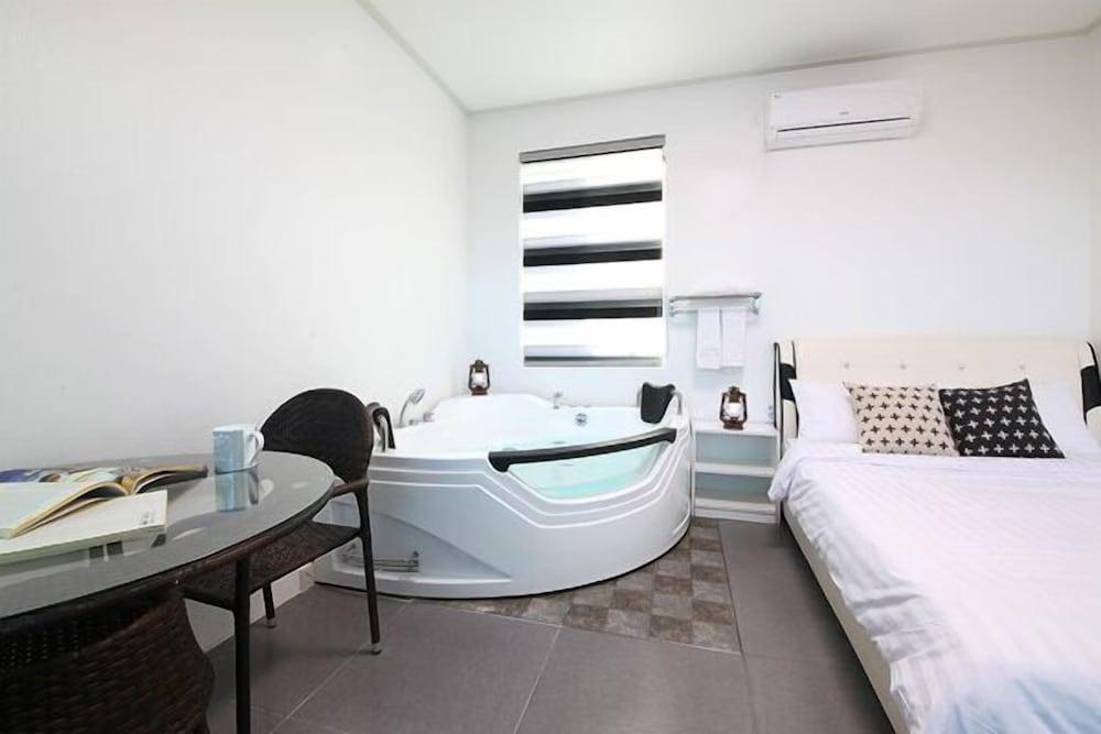 Gangneung Four View Pension