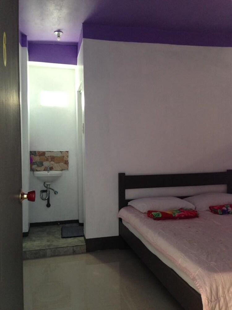 Ysraela Lodging House - Burgos - Hostel