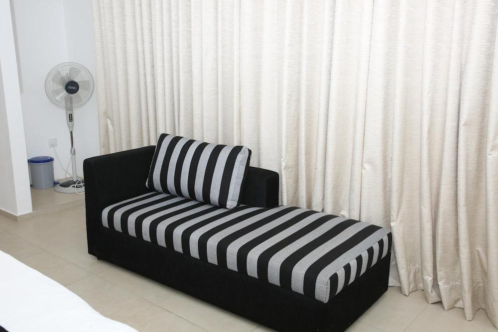 OYO 265 Shimada Villa