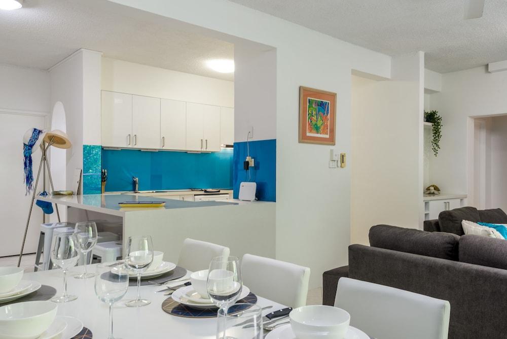 Tranquility Chill at Palm Cove