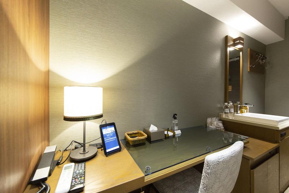 Hotel Hillarys Shinsaibashi