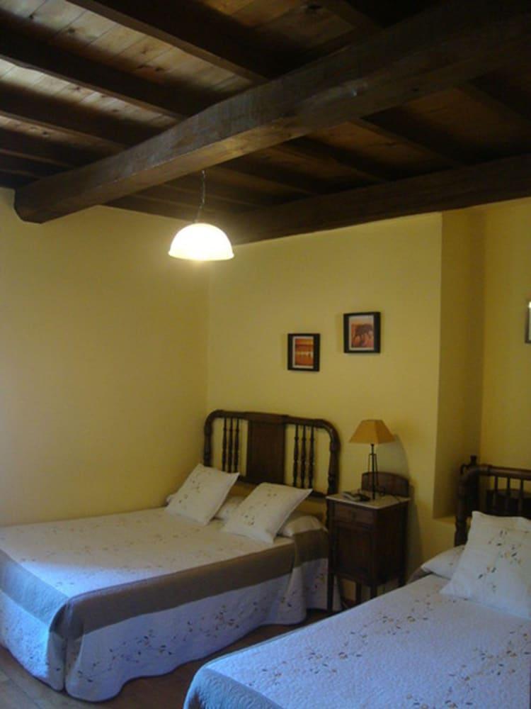 Hotel Rural Genestoso