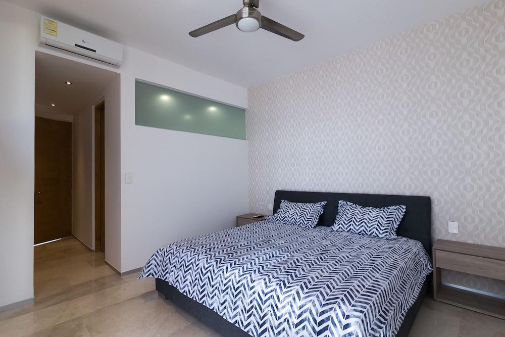 Menesse 32 By CocoBR