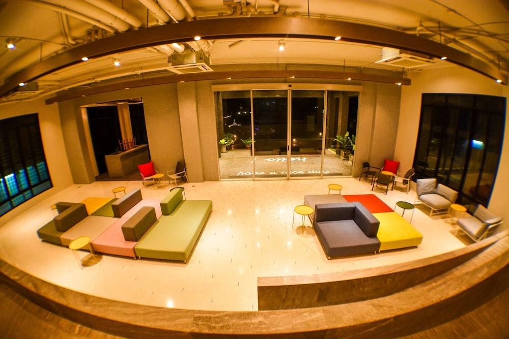 Comet Hotel Suratthani