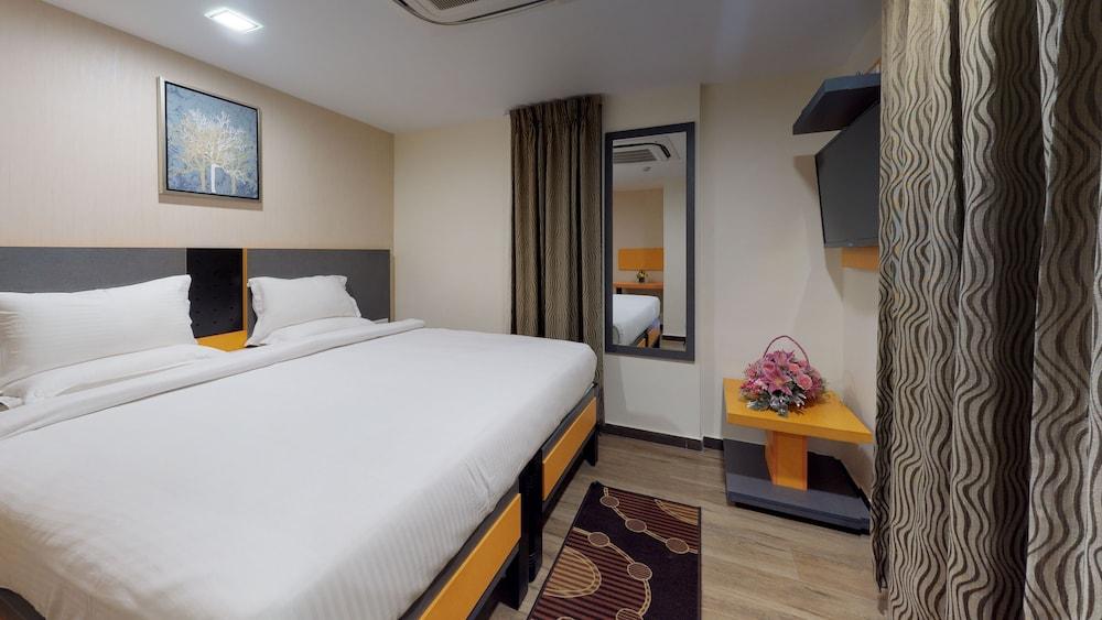 37th Crescent Boutique Suites