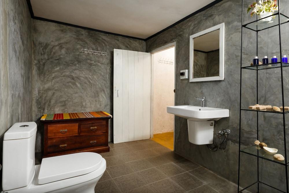 Meena Amma's Tea Experience