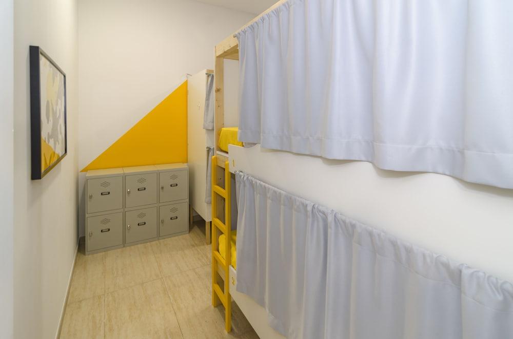 La Fabrica Urban Hostel