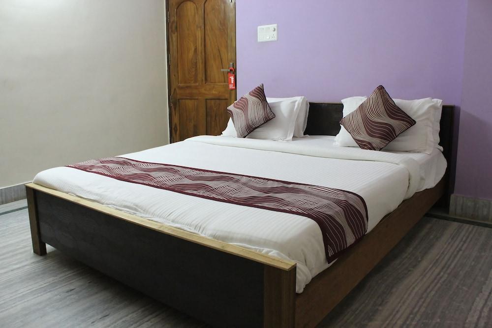 OYO 4988 near Bailey Road