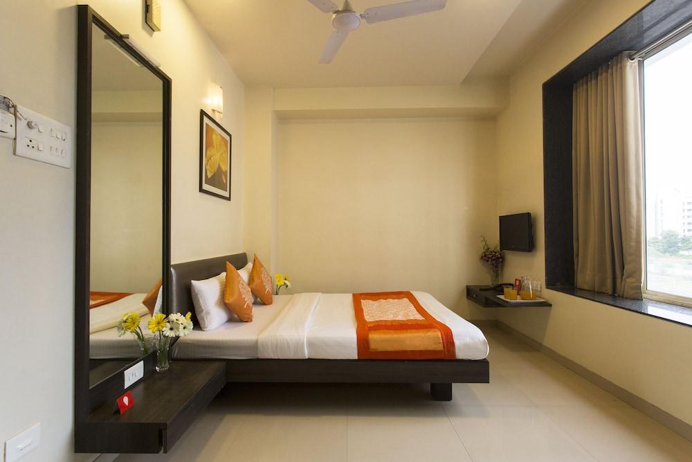 OYO 9088 Hotel Bhagyashree Executive