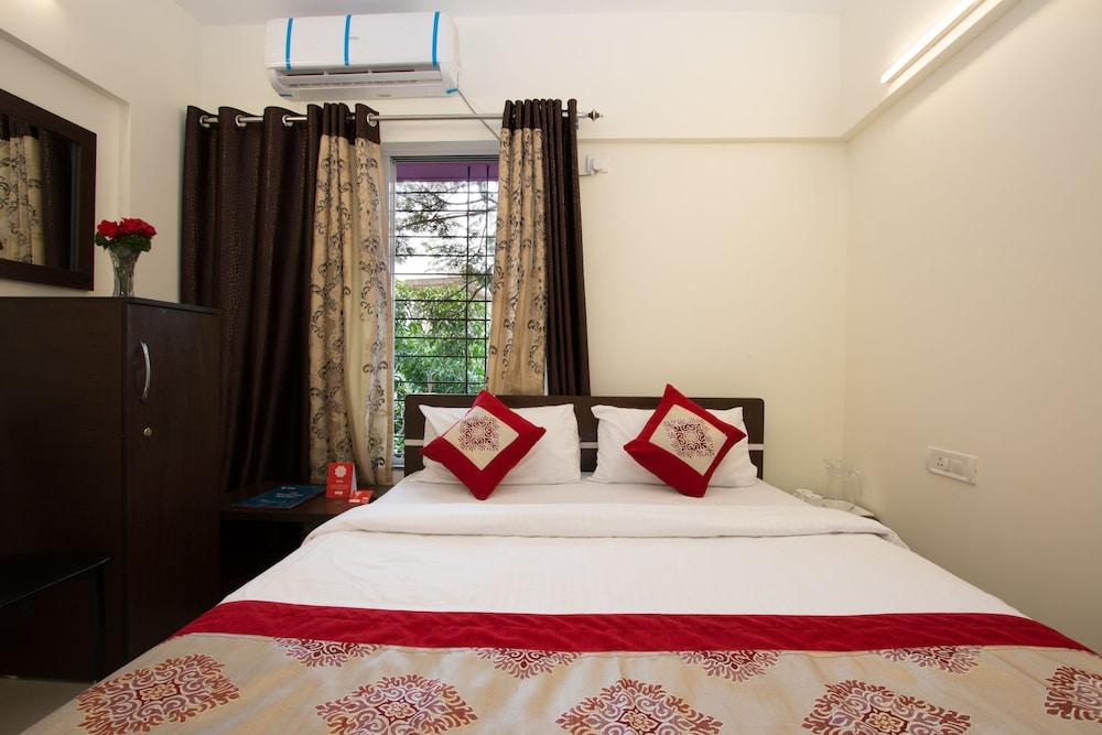 OYO 9052 Leisurely Abode