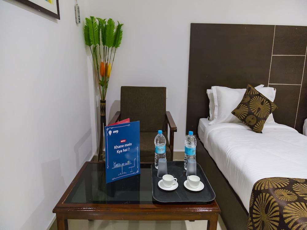 Capital O 7884 Hotel Thyag Inn