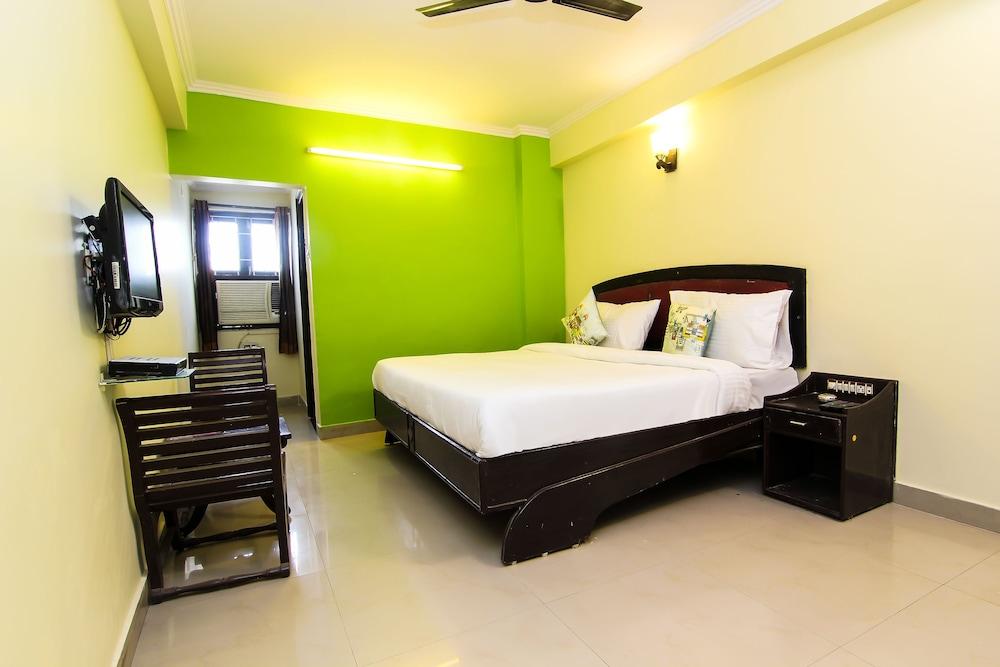 OYO Flagship 118 Atithi Satkar Dashashwmedh