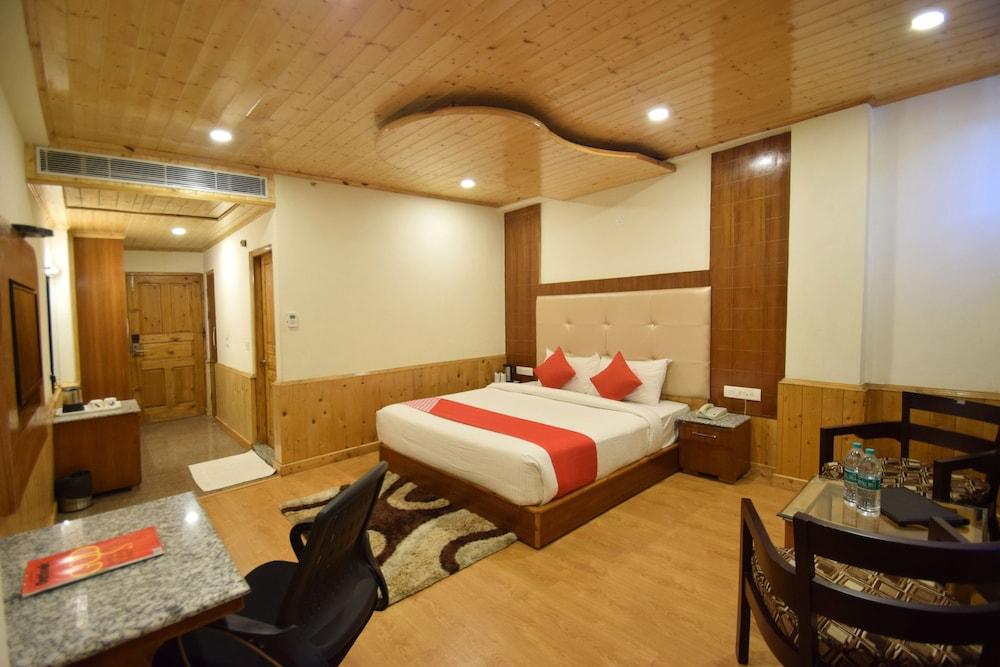 OYO 11618 Sarthak Regency