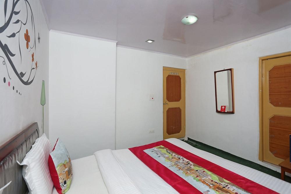 OYO 9083 Hotel Palace Pahalgam