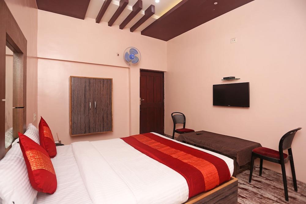 OYO 11555 Hotel Punjab
