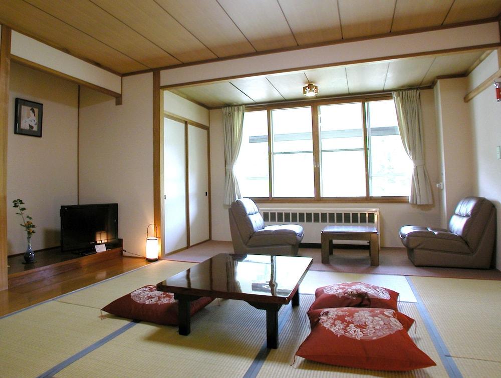 Hotel Shirakabaso Shiga Kogen