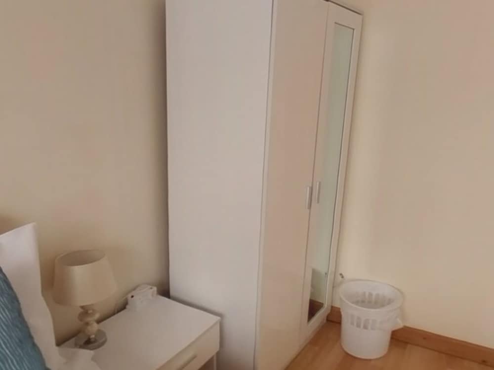 Jaylets Budget Leicester