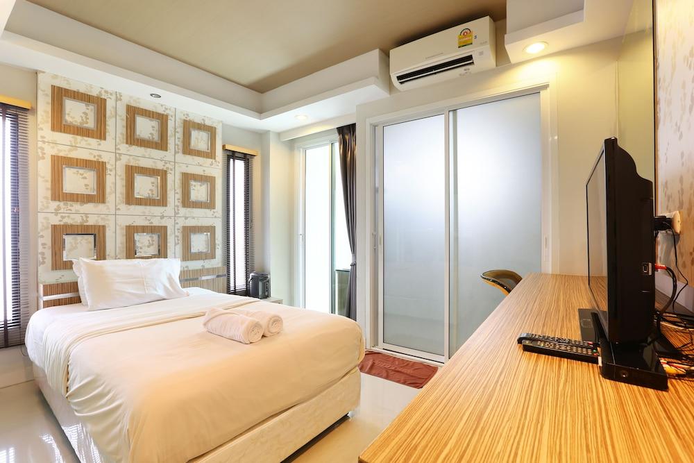 The Luxury Residence