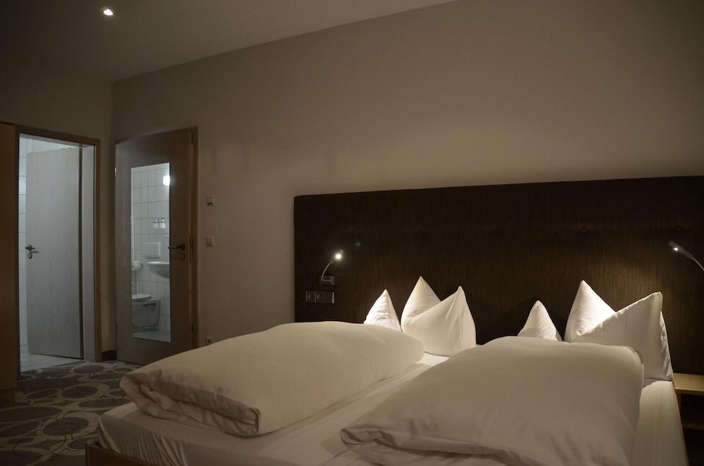 Hotel & Restaurant Castell