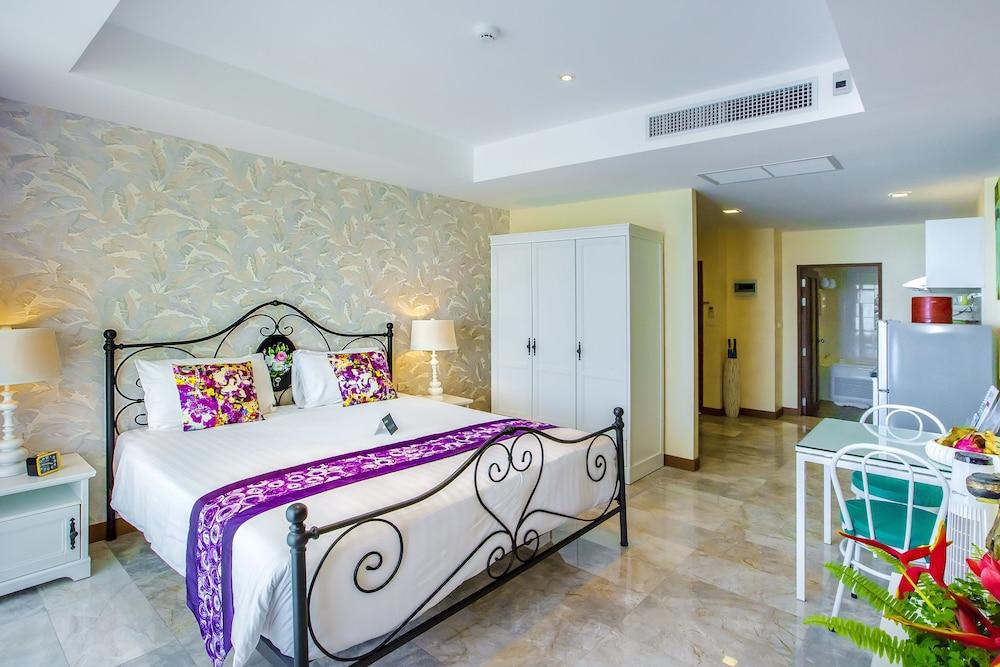 Almali Rawai Beach Residence