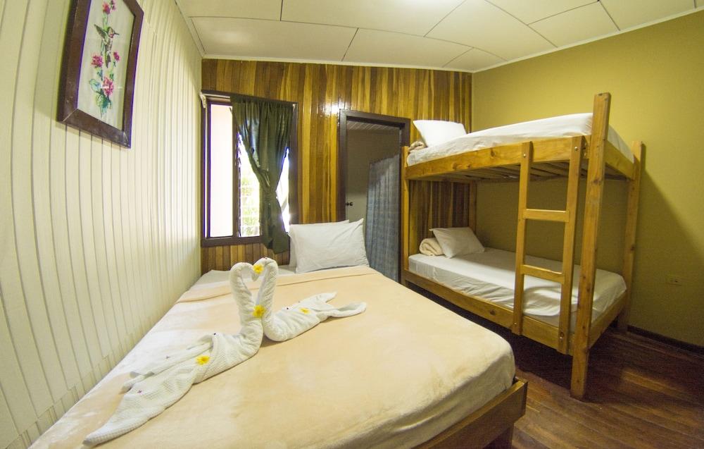 Monteverde Hostel Downtown