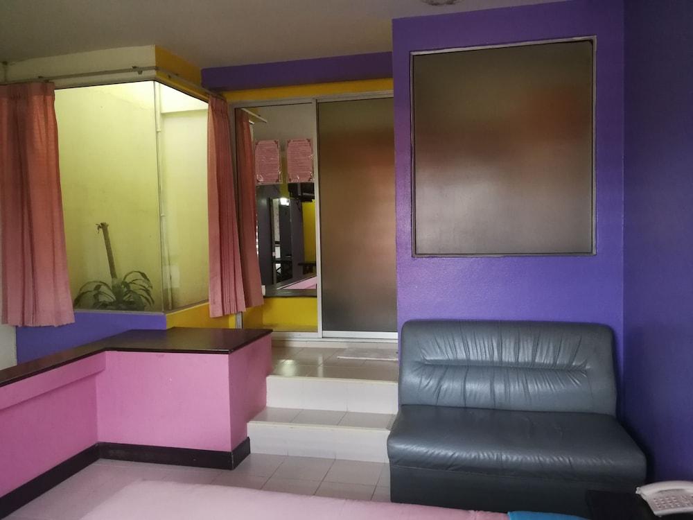 Lopburi Garden Resort