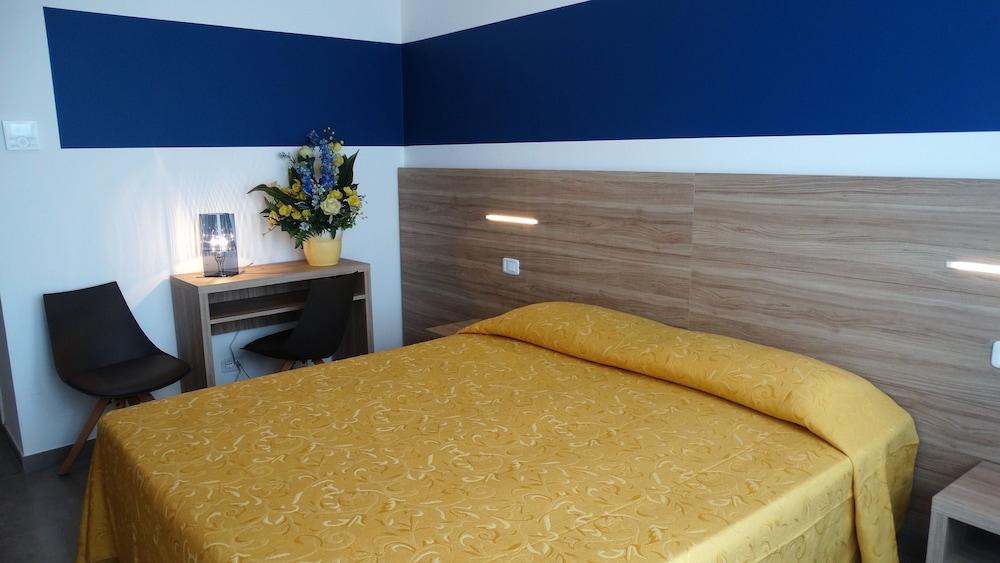 Hotel Caravelle Pesaro