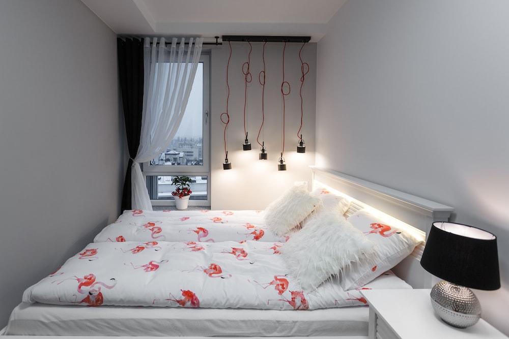 New Wave Apartment Glam