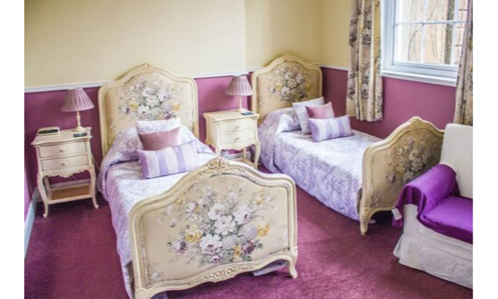 Albert Cottage Hotel