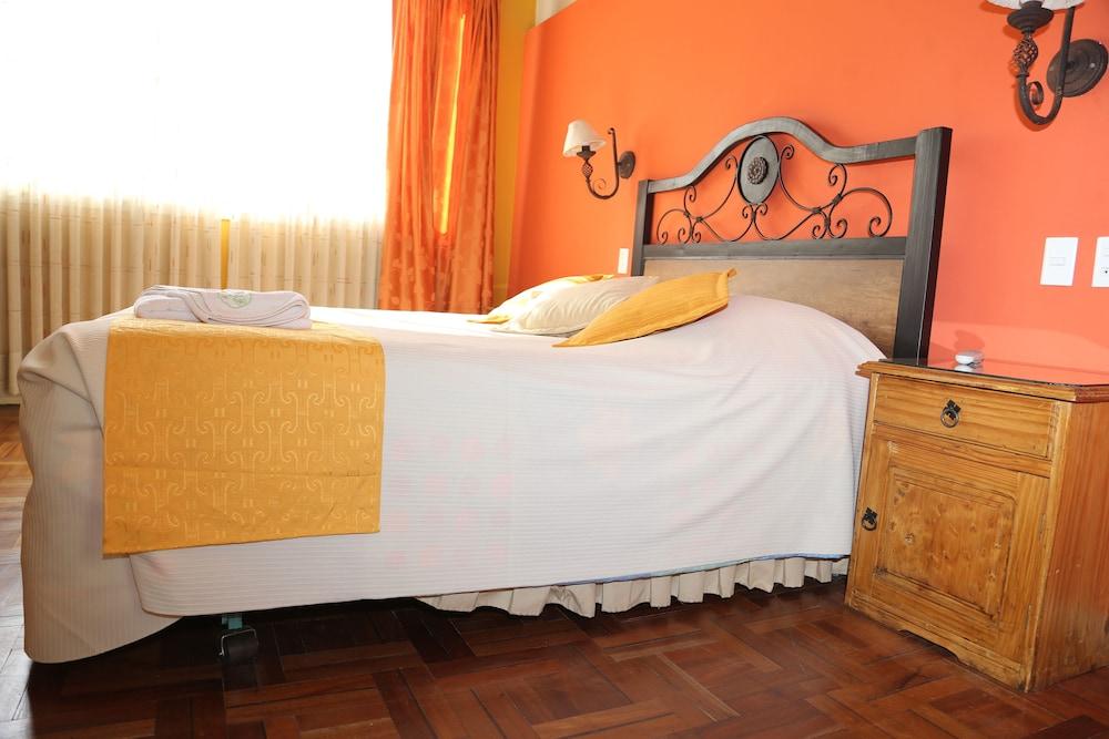 Cruz de los Andes Hostal