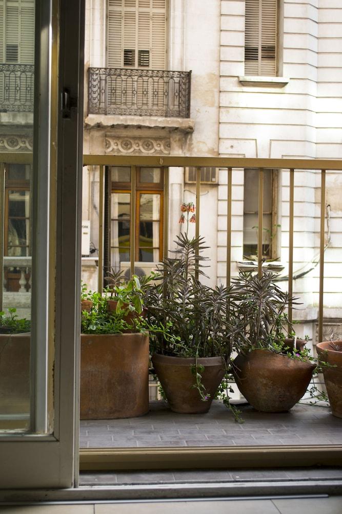 Riobamba 489 by Castillo Argentina