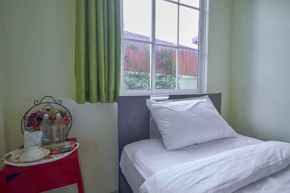 Manyi Boutique House