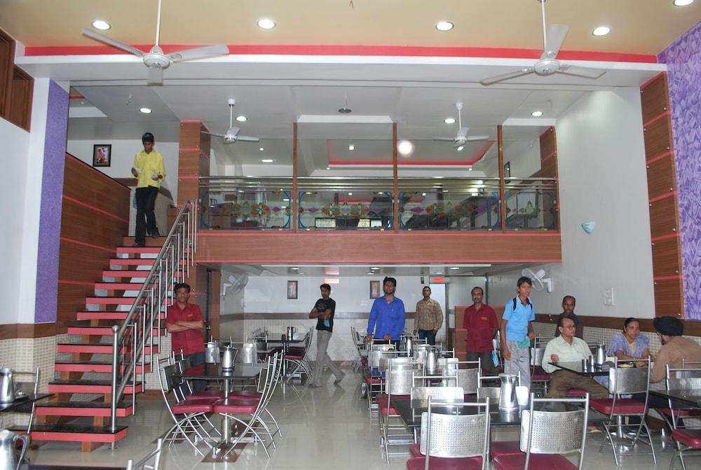 Hotel Tirupati