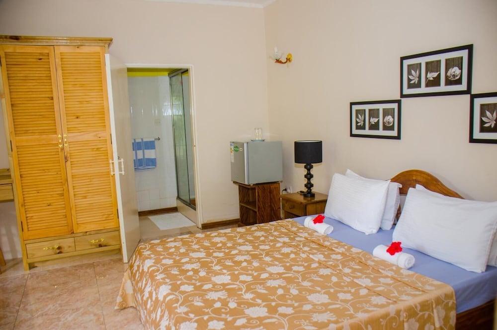 Villa Rafia Guesthouse